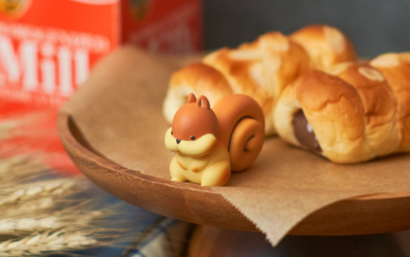 Animal Bakery Minifigure: Series 2 - Pocket Display Accent